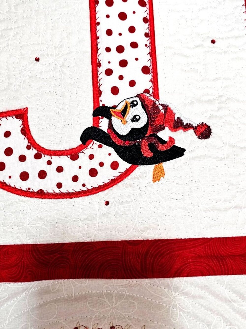 Christmas JOY Quilted Vertical Banner 33" Holiday Wall Hanging Applique vintage - Picture 8 of 8